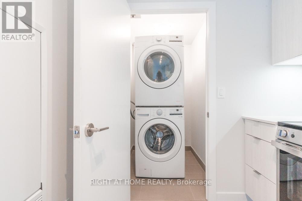 622 - 4130 Parkside Village Drive, Mississauga, Ontario  L5B 0L7 - Photo 5 - W12635502