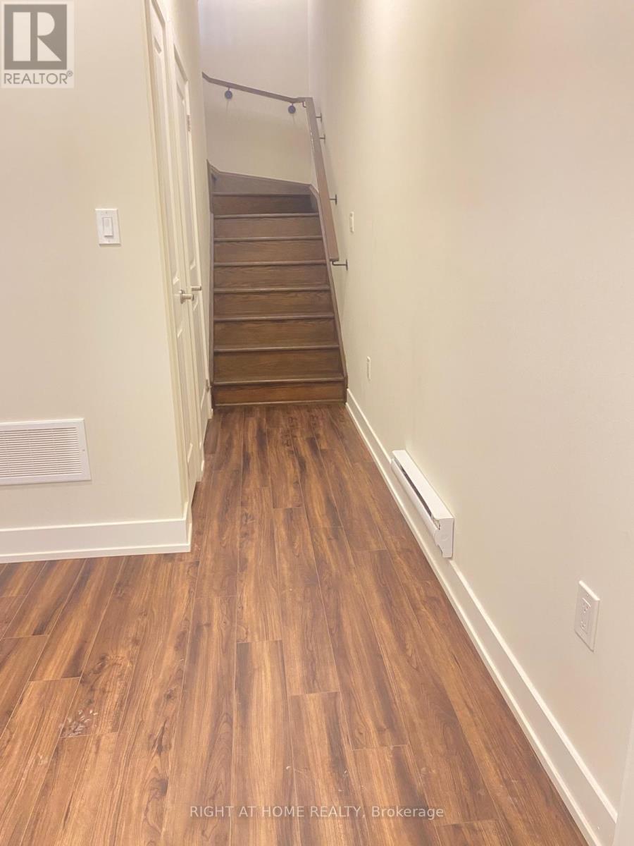 1284 Muller Lane, Oakville, Ontario  L6H 7G1 - Photo 19 - W12599478