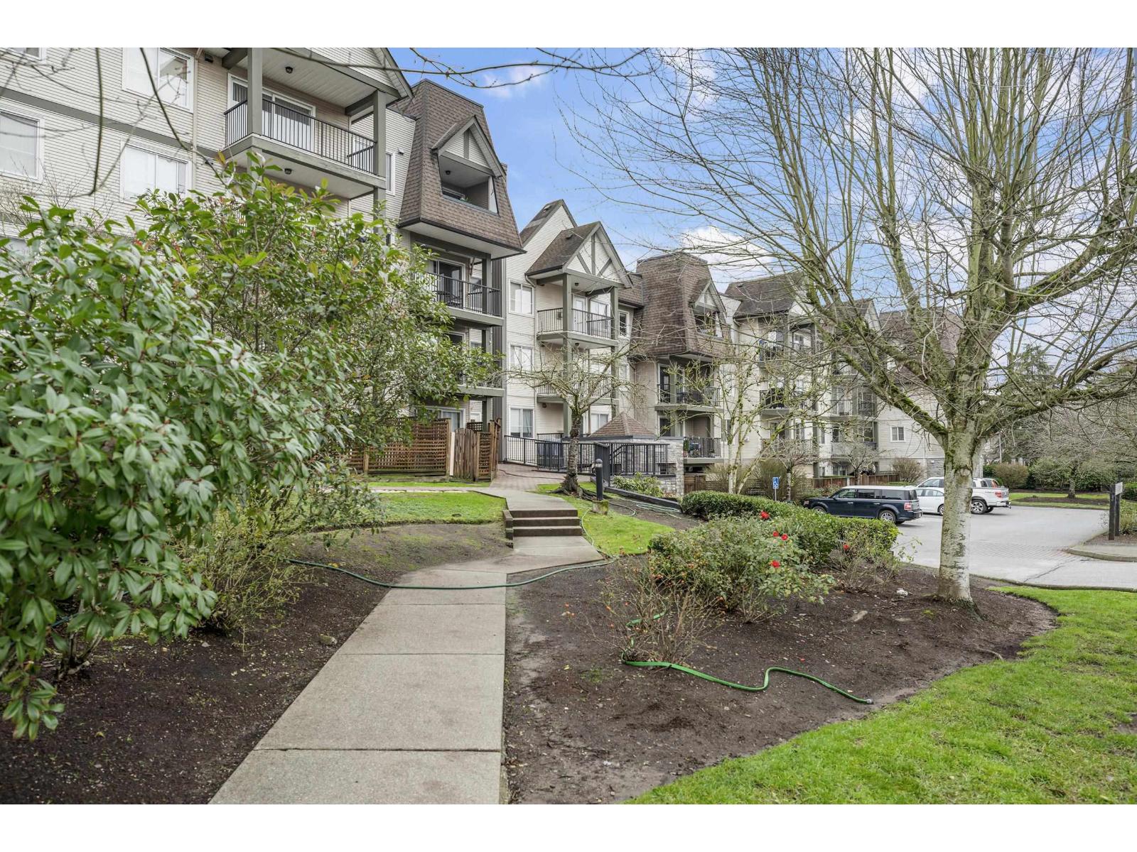 421 12083 92A AVENUE, surrey, British Columbia