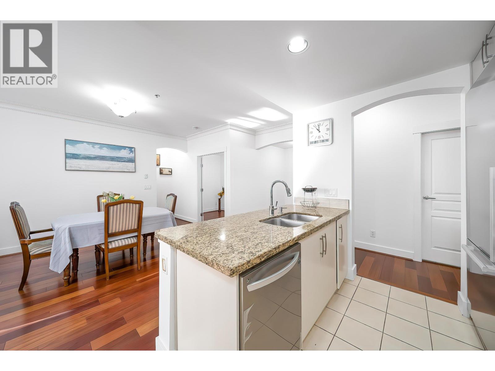 212 6333 Larkin Drive, Vancouver, British Columbia V6T 0A7 - Photo 10 - R3066182