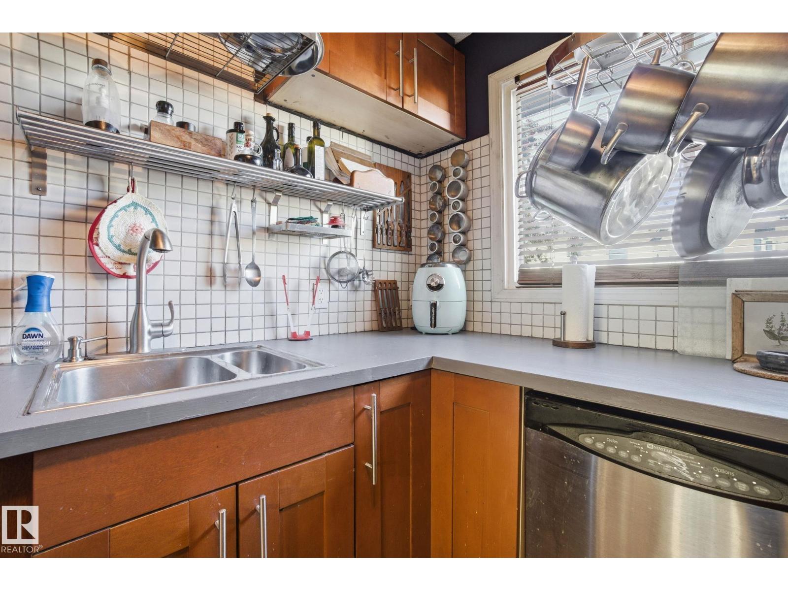 223 Dickinsfield Co Nw, Edmonton, Alberta T5E 5V8 - Photo 19 - E4468200