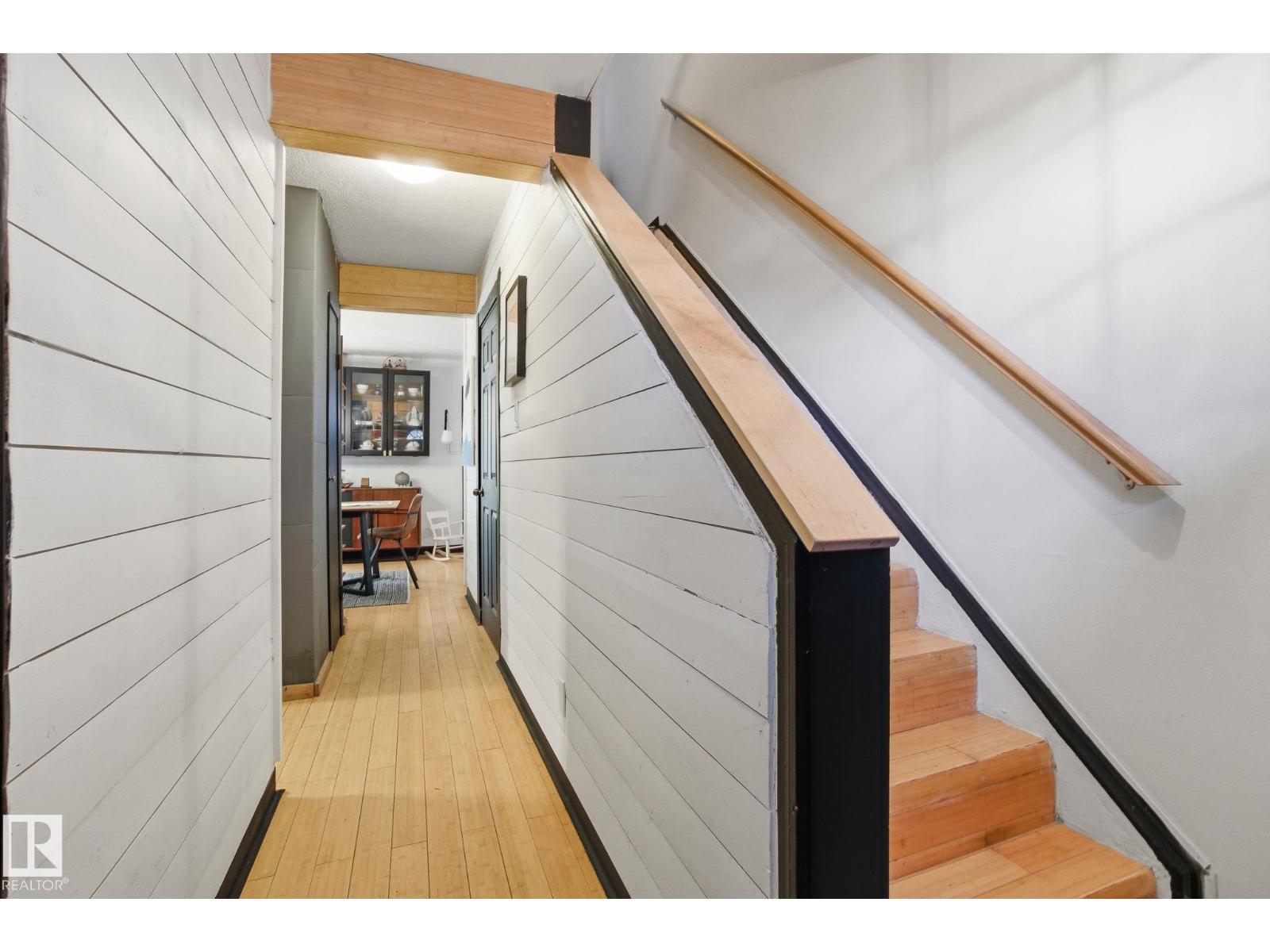 223 Dickinsfield Co Nw, Edmonton, Alberta T5E 5V8 - Photo 2 - E4468200