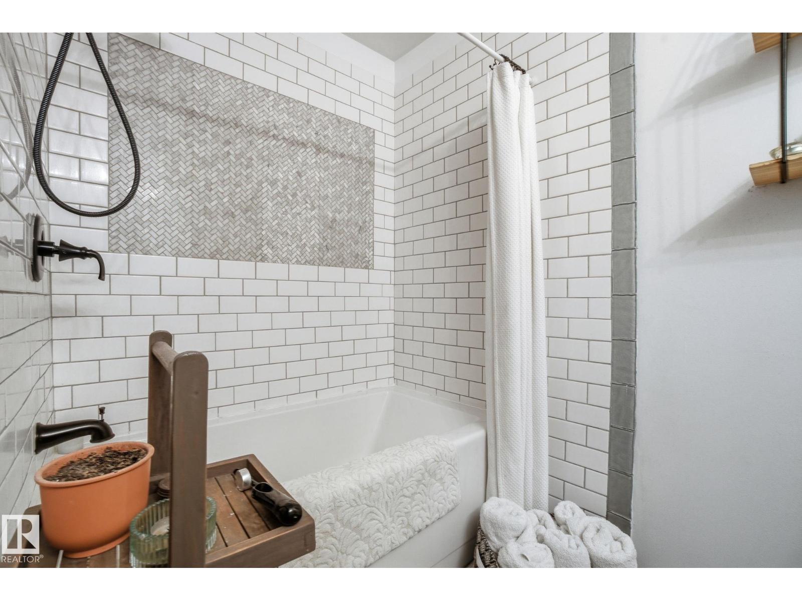 223 Dickinsfield Co Nw, Edmonton, Alberta T5E 5V8 - Photo 31 - E4468200