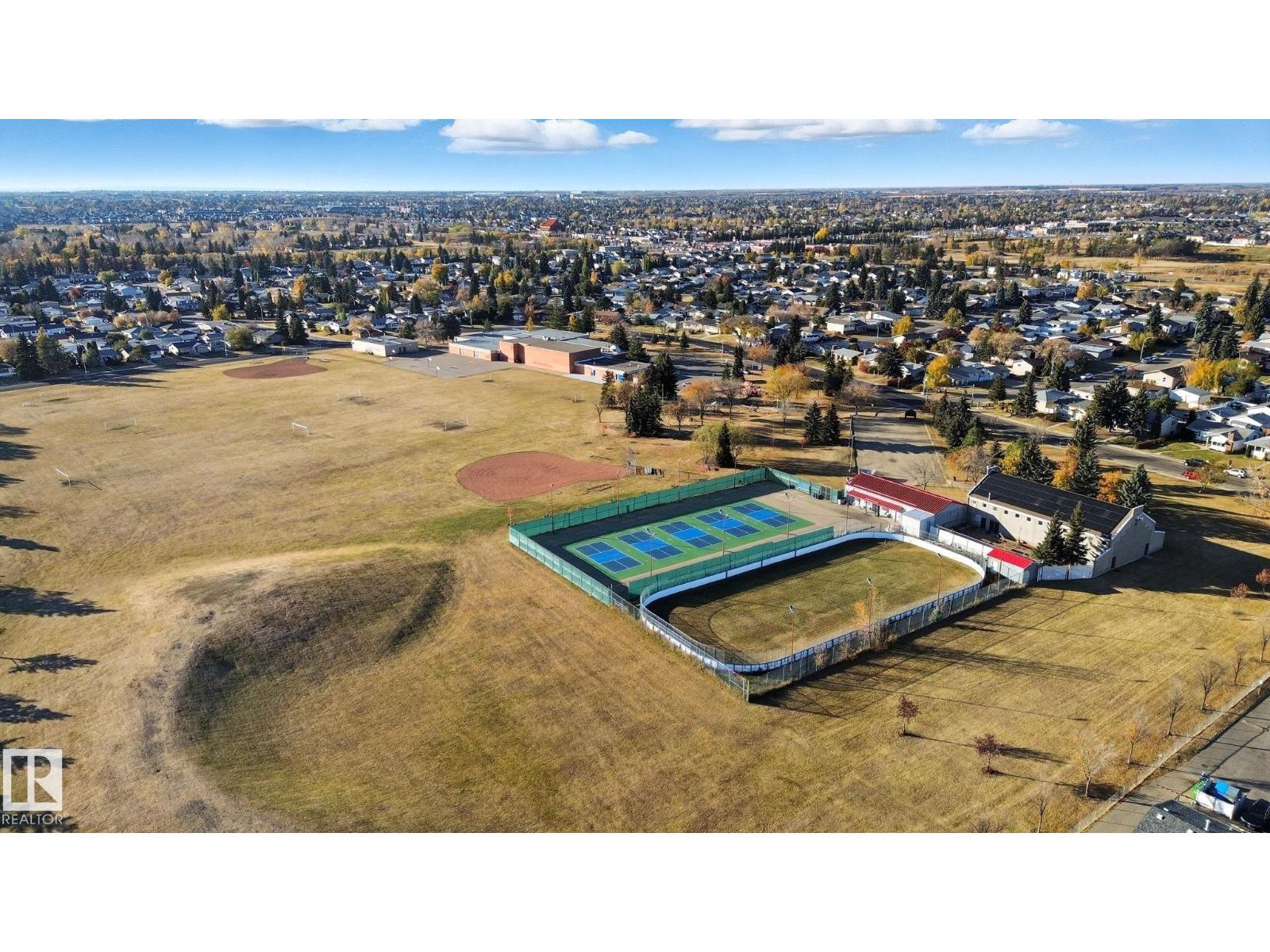 223 Dickinsfield Co Nw, Edmonton, Alberta T5E 5V8 - Photo 65 - E4468200