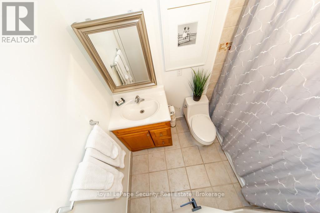 1402 - 38 Fontenay Court, Toronto, Ontario  M9A 5H5 - Photo 34 - W12542278