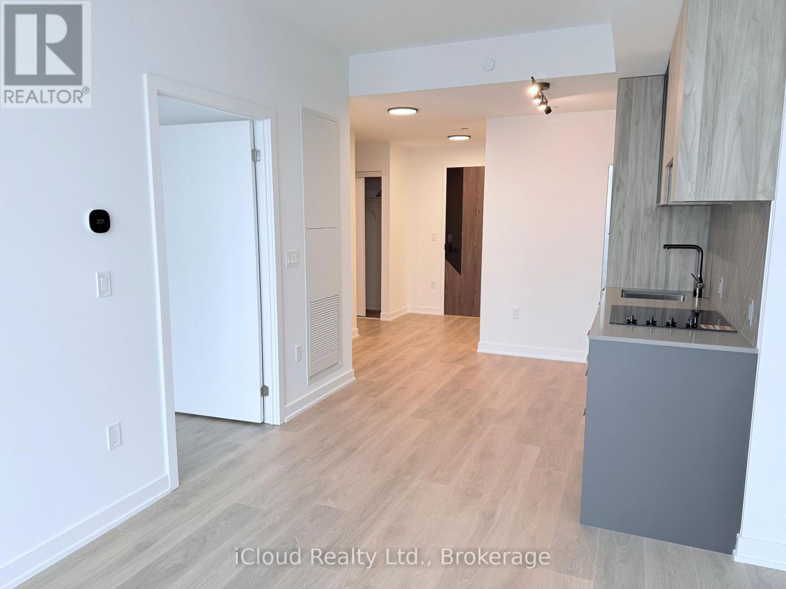 808 - 1037 The Queensway, Toronto, Ontario  M8Z 0H5 - Photo 6 - W12634034