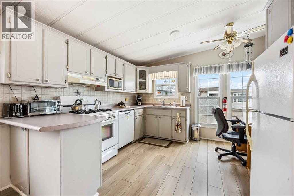 5700 Blackwell Sideroad Unit# 29, Sarnia, Ontario  N7W 1B7 - Photo 13 - 25026457