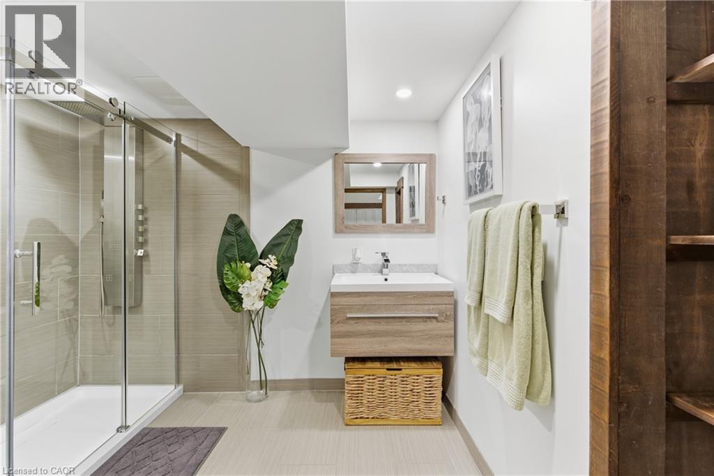 23 Glengrove Avenue, Grimsby, Ontario  L3M 4L6 - Photo 29 - 40775418