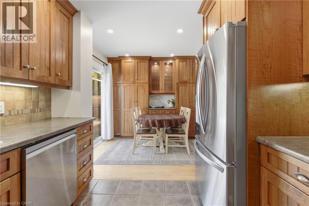 23 Glengrove Avenue, Grimsby, Ontario  L3M 4L6 - Photo 12 - 40775418