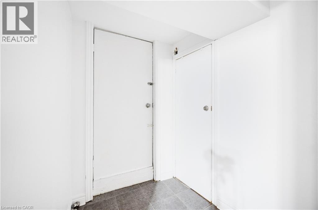 61 Clarence Street, Brampton, Ontario  L6W 1S4 - Photo 44 - 40787820