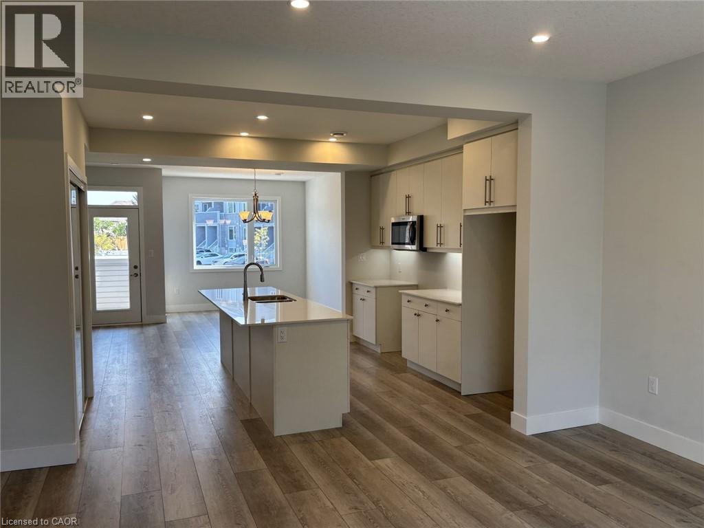 925 Deveron Crescent Unit# 4, London, Ontario N5Z 0B6 - Photo 4 - 40789705