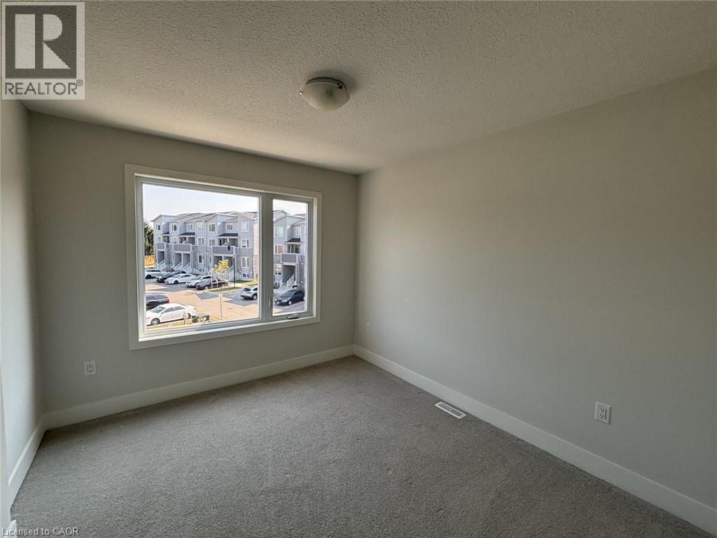 Photo 9 of 13 for 925 Deveron Crescent Unit# 4