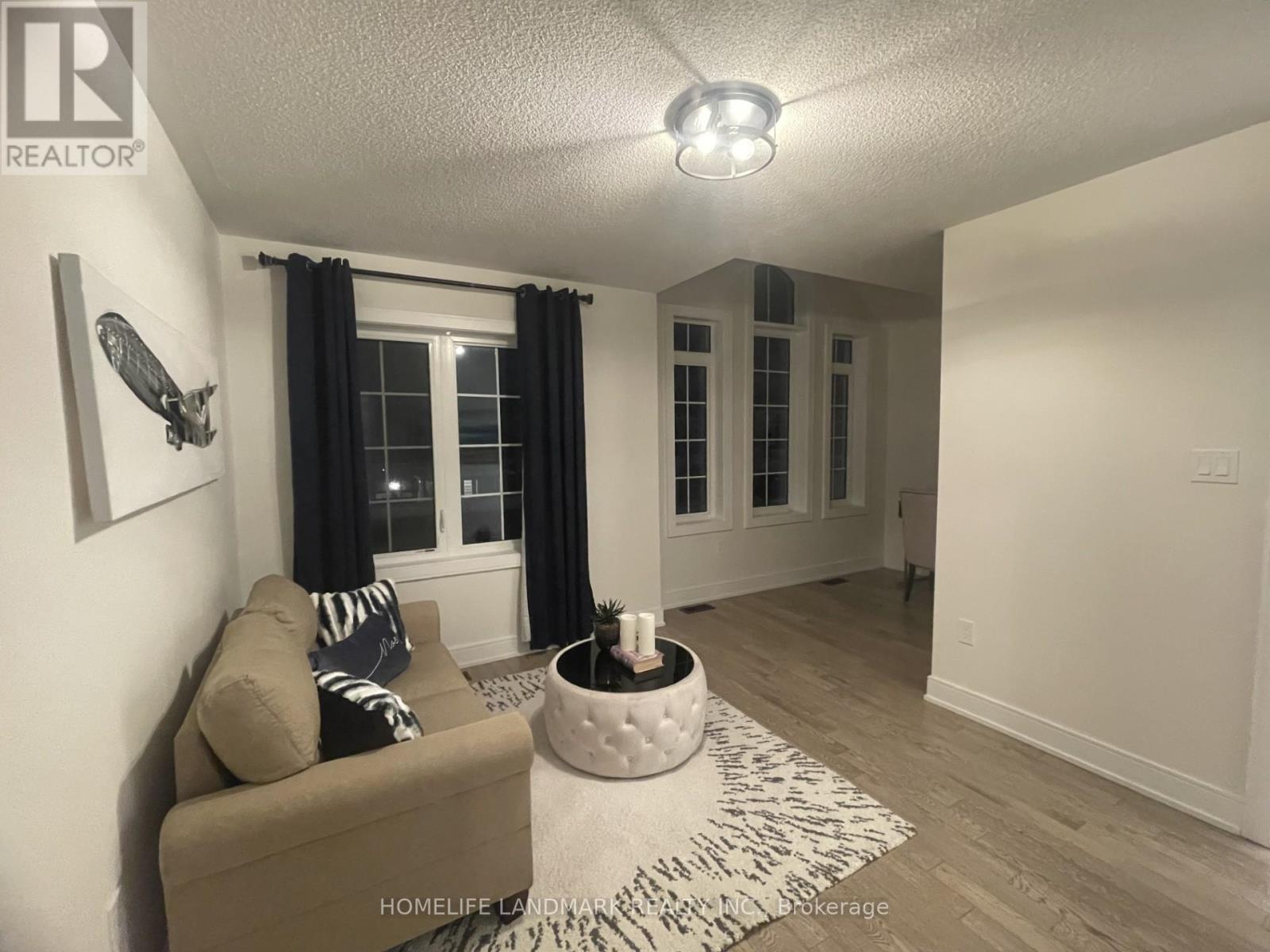 143 Kenneth Rogers Crescent, East Gwillimbury, Ontario  L9S 0S1 - Photo 12 - N12631838