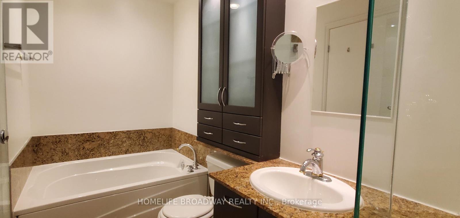 3001 - 300 Bloor Street E, Toronto (Rosedale-Moore Park), Ontario  M4W 3Y2 - Photo 17 - C12635542