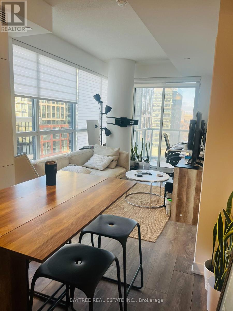 1606 - 87 Peter Street, Toronto, Ontario  M5V 0P1 - Photo 2 - C12635554