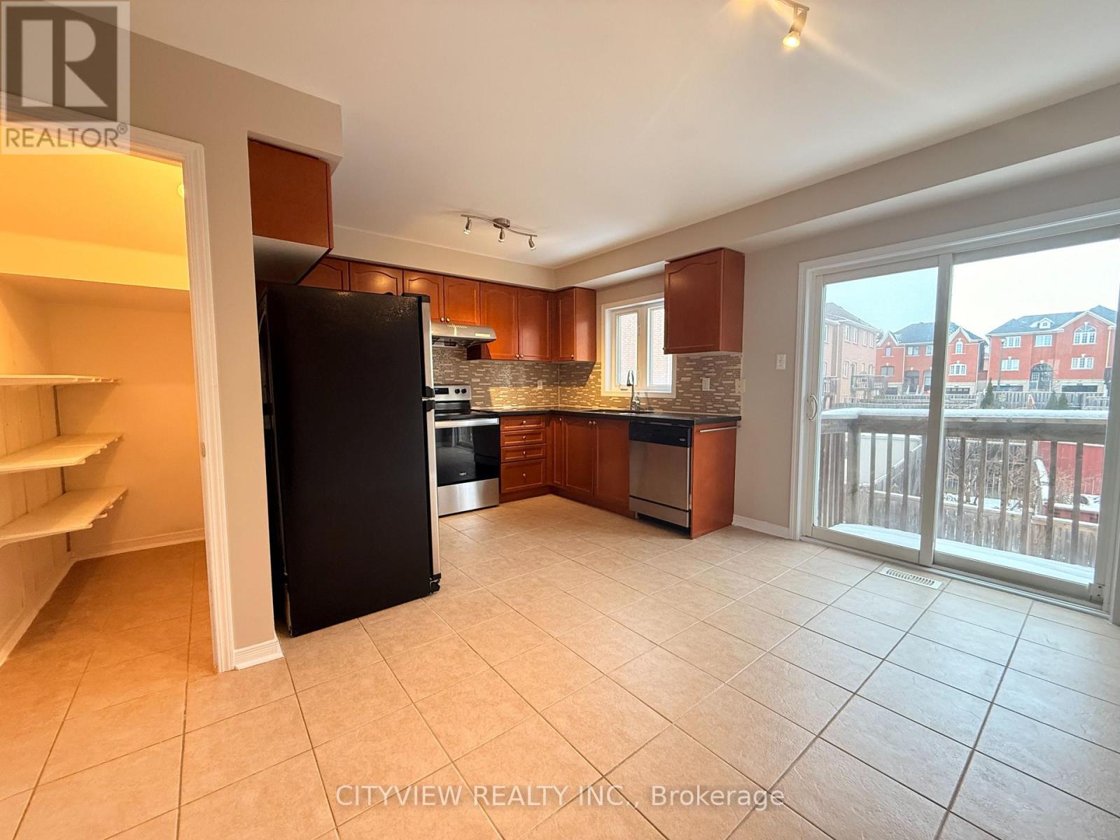 5727 Retreat Street, Mississauga, Ontario  L5R 0B5 - Photo 12 - W12635522