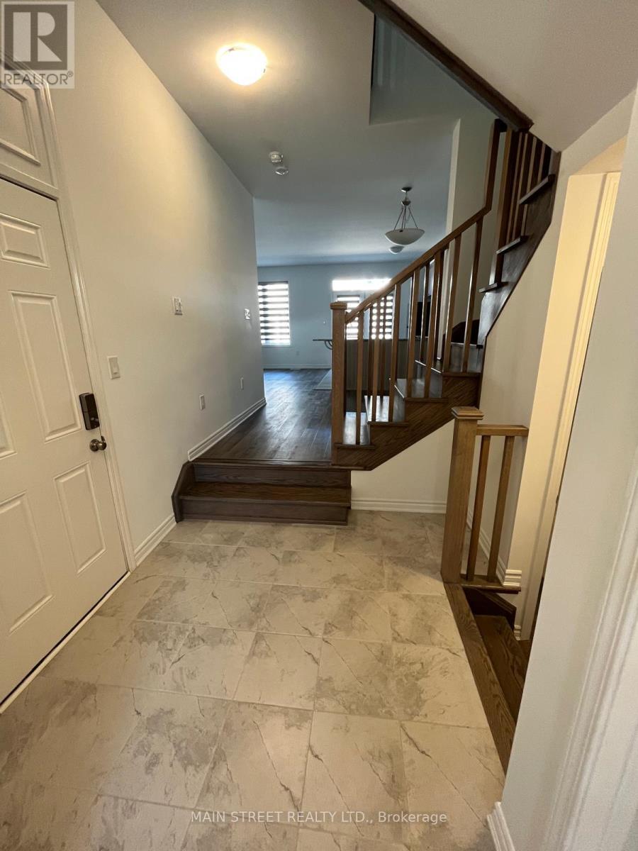 1633 Thames Circle, Milton, Ontario  L9E 1Y6 - Photo 3 - W12635526