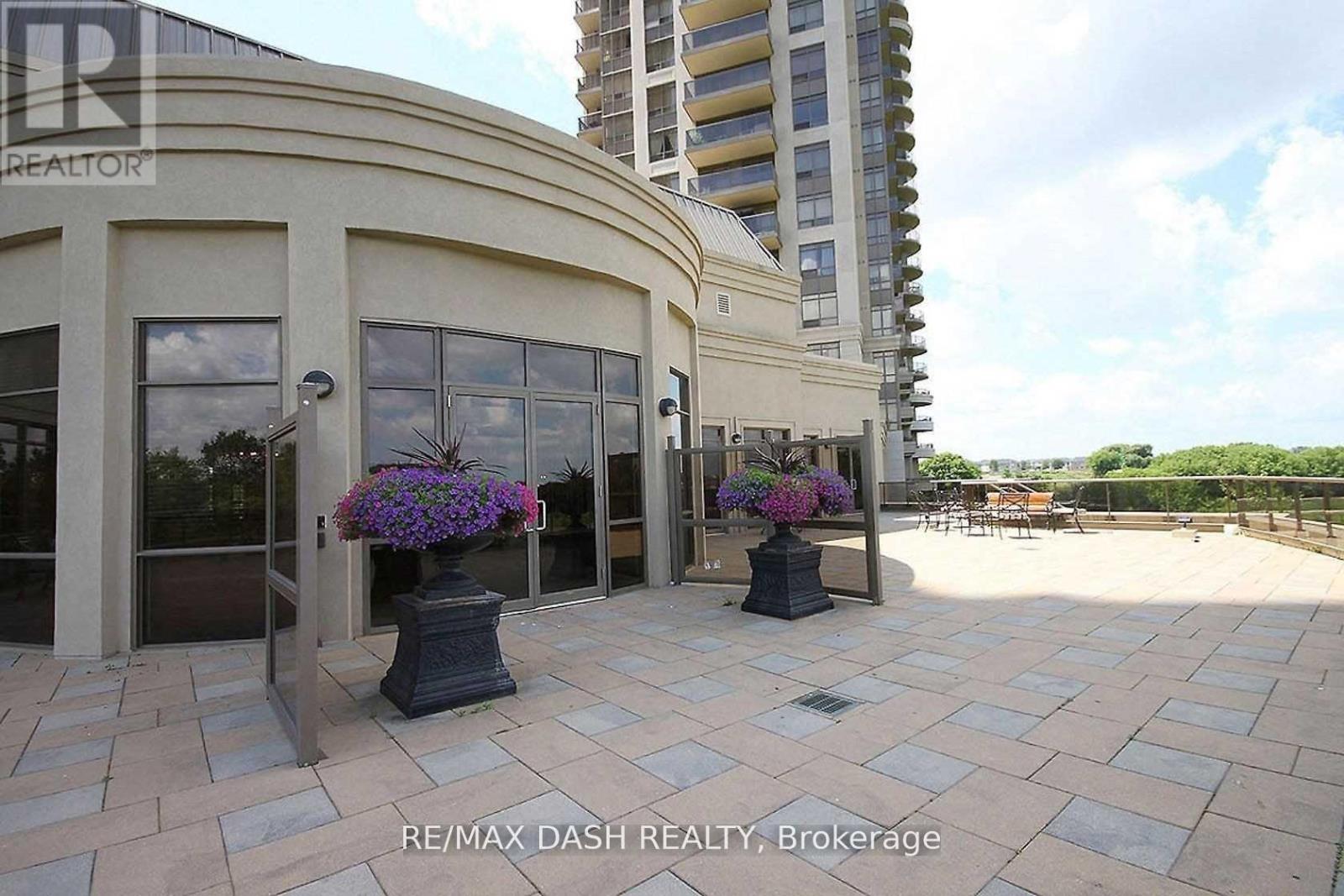 2728 - 700 Humberwood Boulevard, Toronto, Ontario  M9W 7J4 - Photo 8 - W12635528