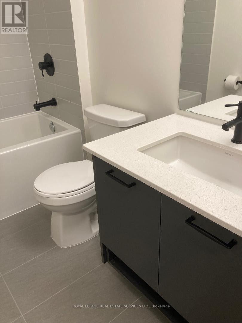 106 - 2300 St Clair Avenue W, Toronto, Ontario  M6N 1K8 - Photo 11 - W12635530