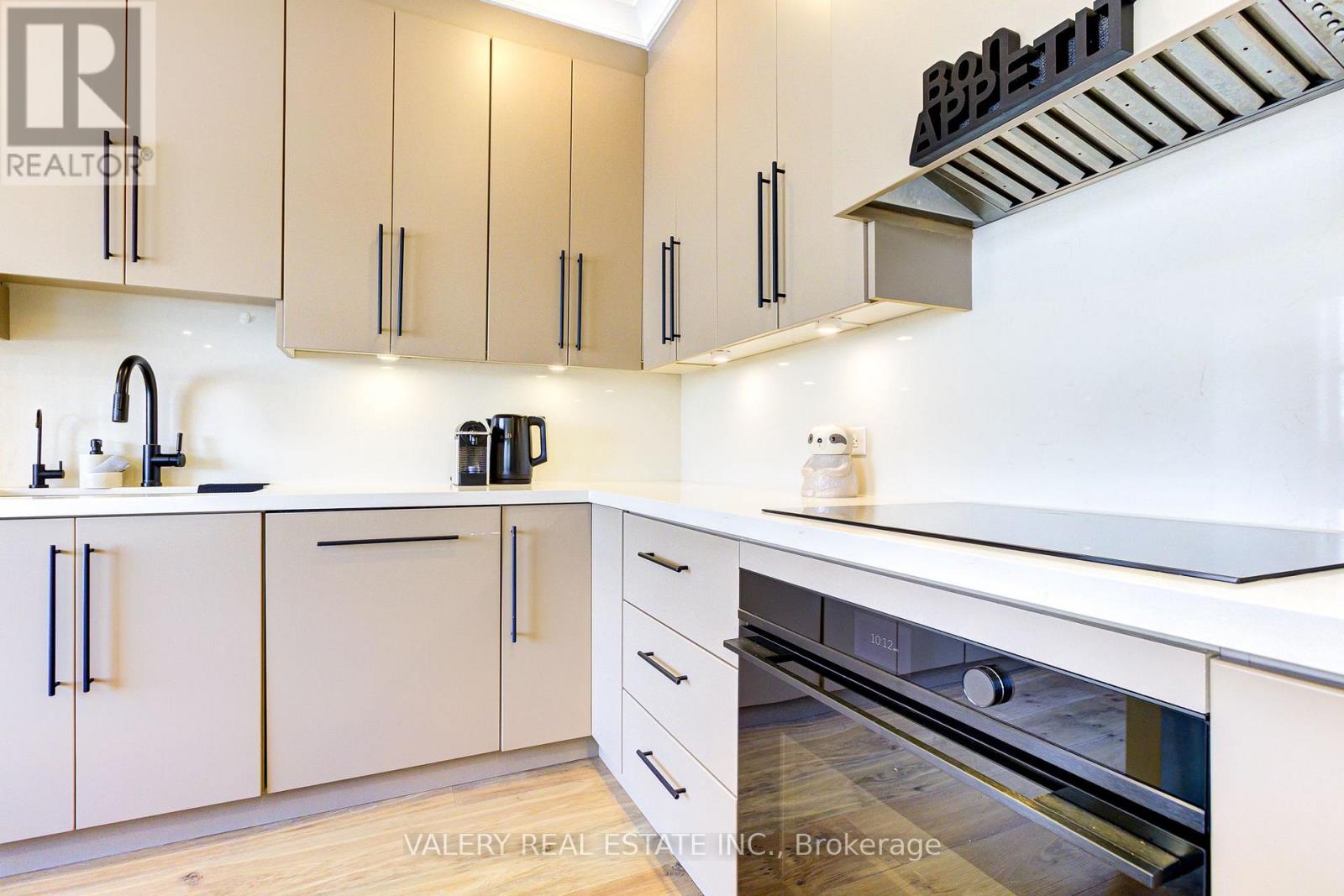 3553 Jorie Crescent, Mississauga, Ontario  L5M 7G5 - Photo 17 - W12635534