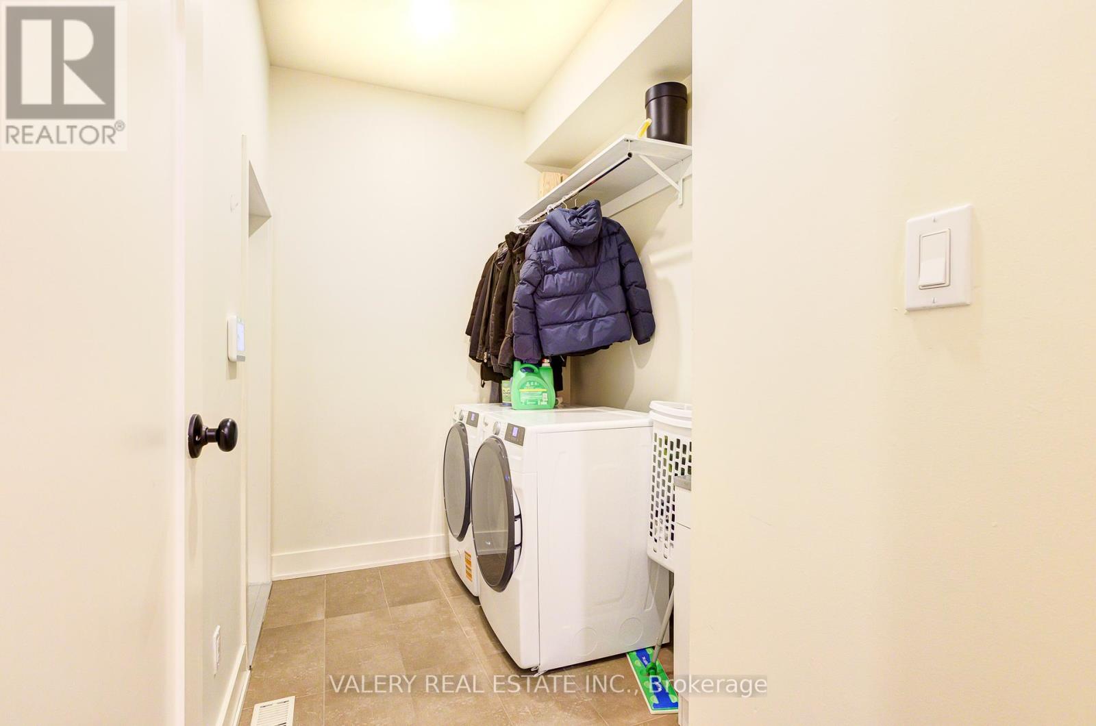 3553 Jorie Crescent, Mississauga, Ontario  L5M 7G5 - Photo 30 - W12635534