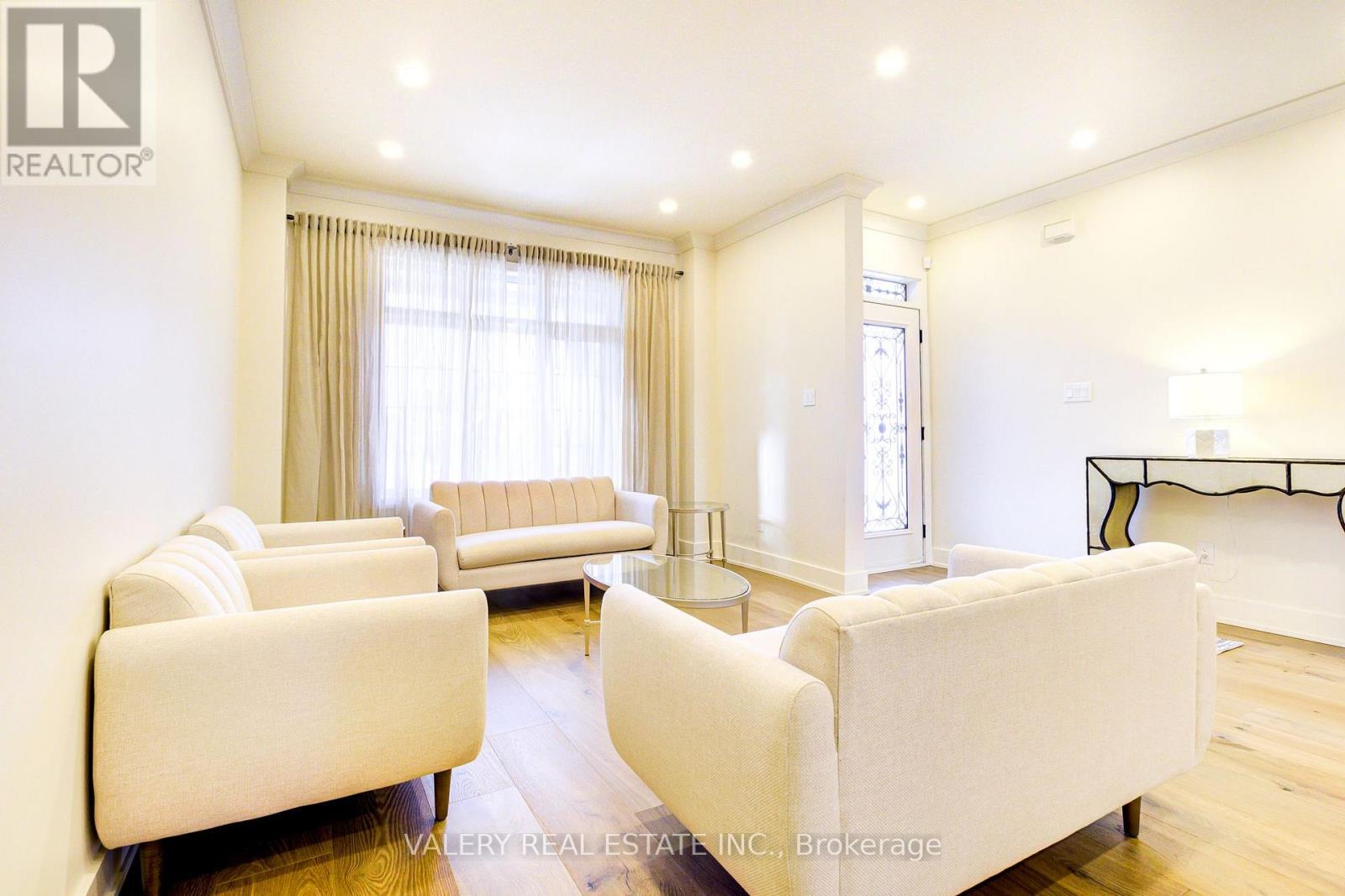 3553 Jorie Crescent, Mississauga, Ontario  L5M 7G5 - Photo 6 - W12635534