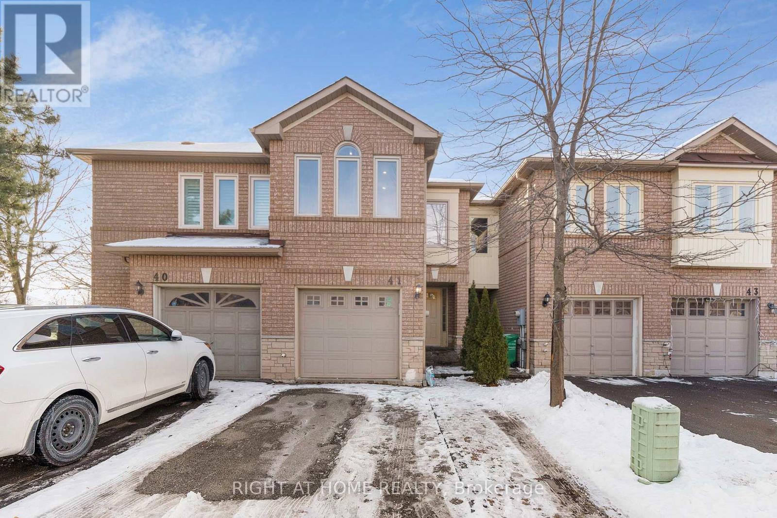 41 - 1285 Bristol Road W, Mississauga, Ontario L5V 2H5 - Photo 2 - W12635536