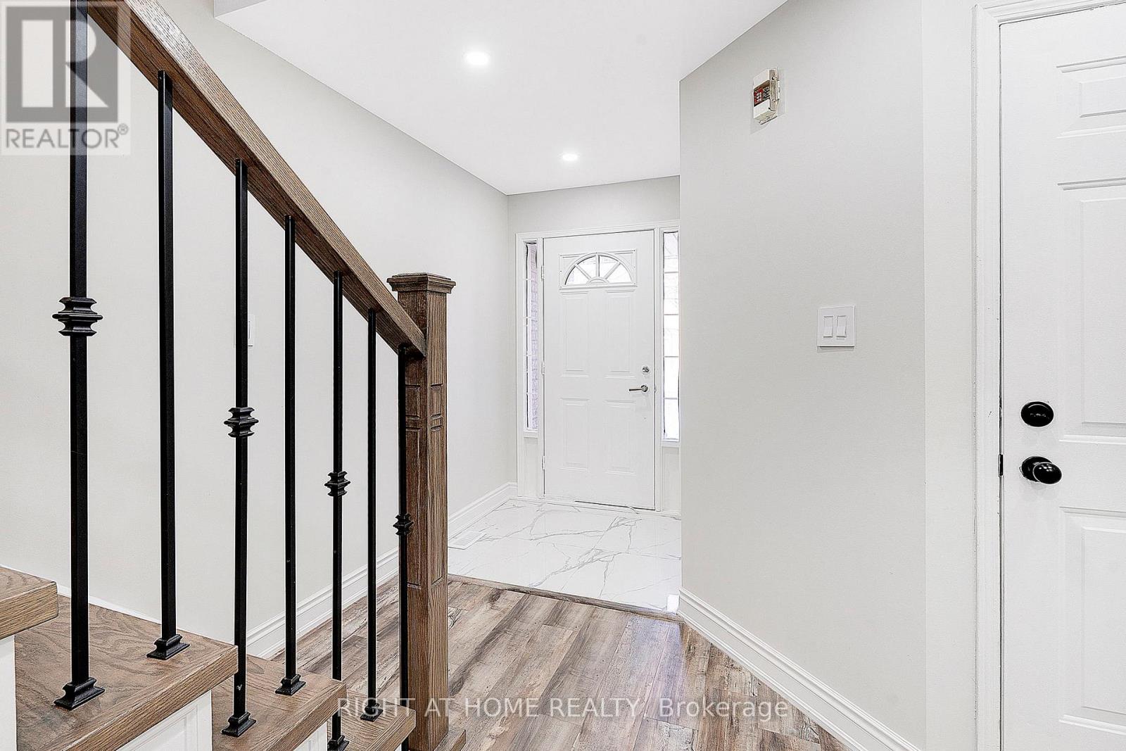 41 - 1285 Bristol Road W, Mississauga, Ontario L5V 2H5 - Photo 4 - W12635536