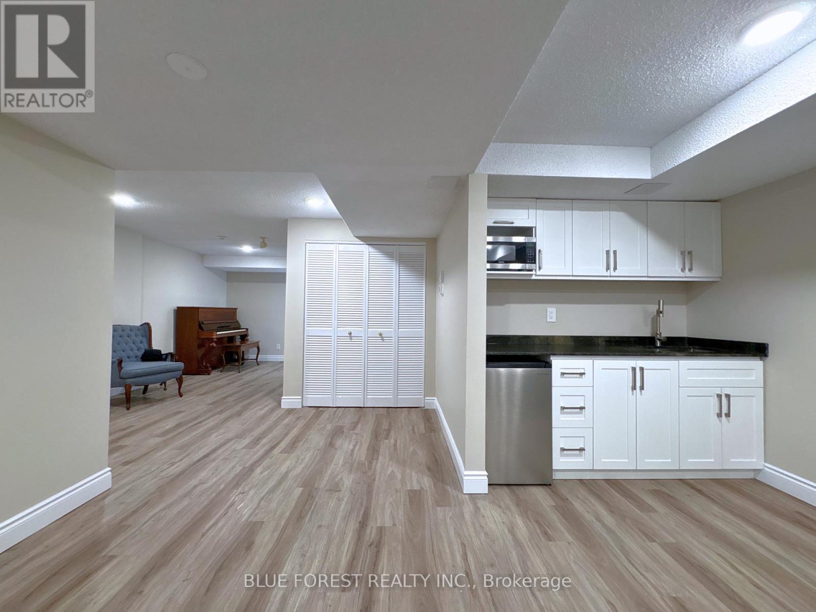 102 - 460 Wellington Street, London East, Ontario  N6A 3P8 - Photo 41 - X12635572