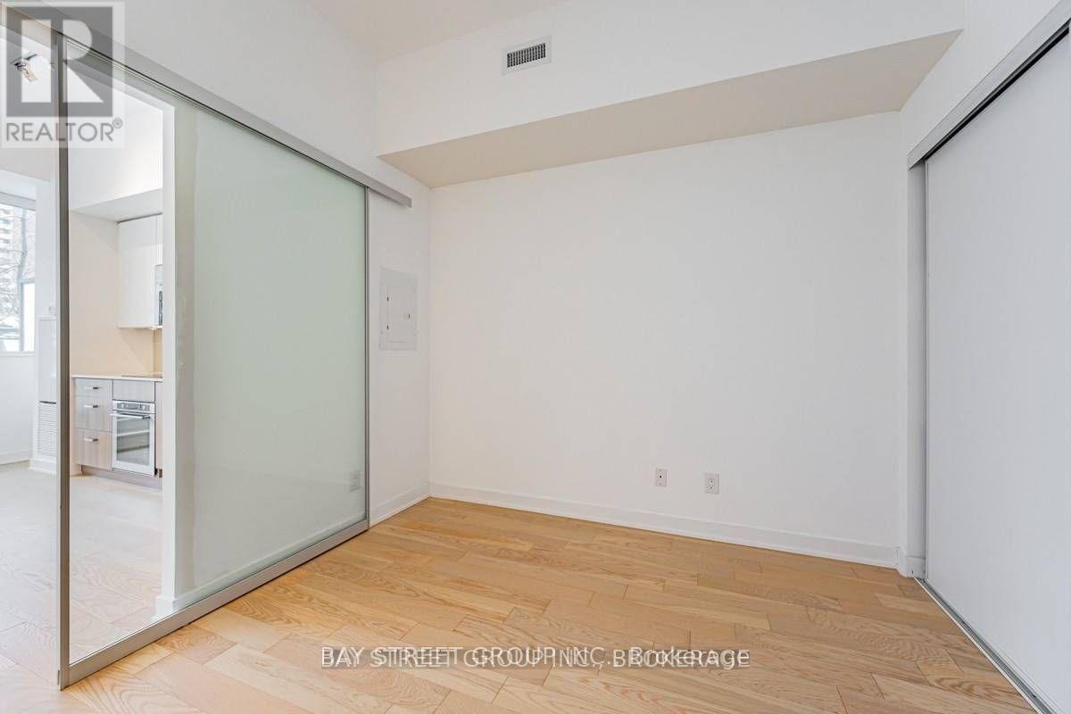 304 - 17 Dundonald Street, Toronto, Ontario  M4Y 0E4 - Photo 7 - C12635566