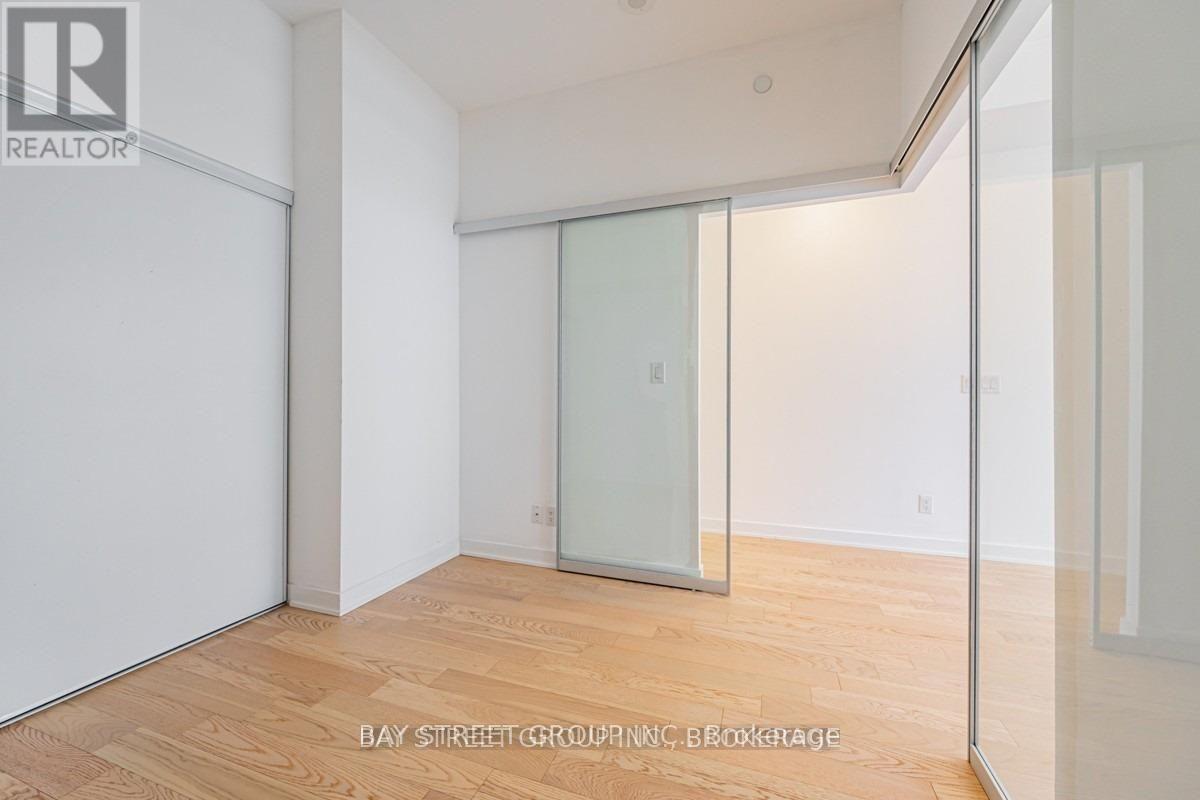 304 - 17 Dundonald Street, Toronto, Ontario  M4Y 0E4 - Photo 9 - C12635566