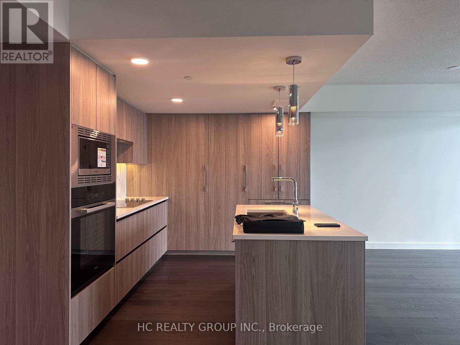 6805 - 3 Concord Cityplace Way, Toronto, Ontario  M5V 0X4 - Photo 6 - C12635584