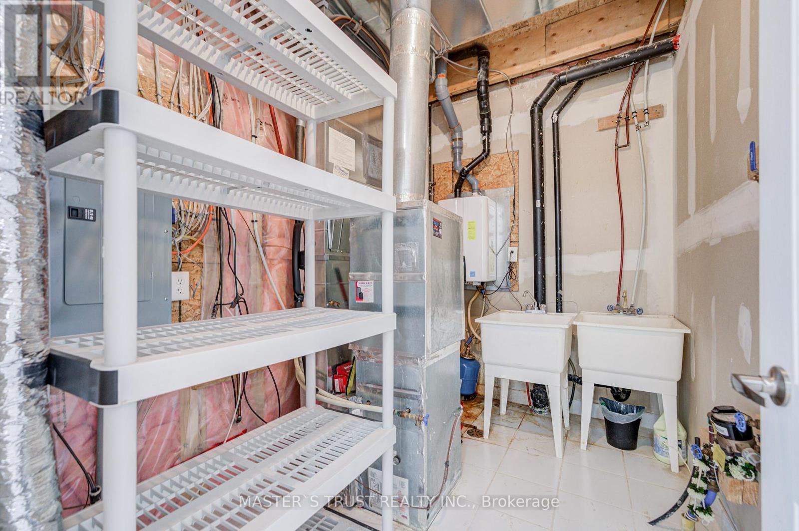 7 Yates Avenue, Toronto, Ontario  M1L 0C6 - Photo 13 - E12635562