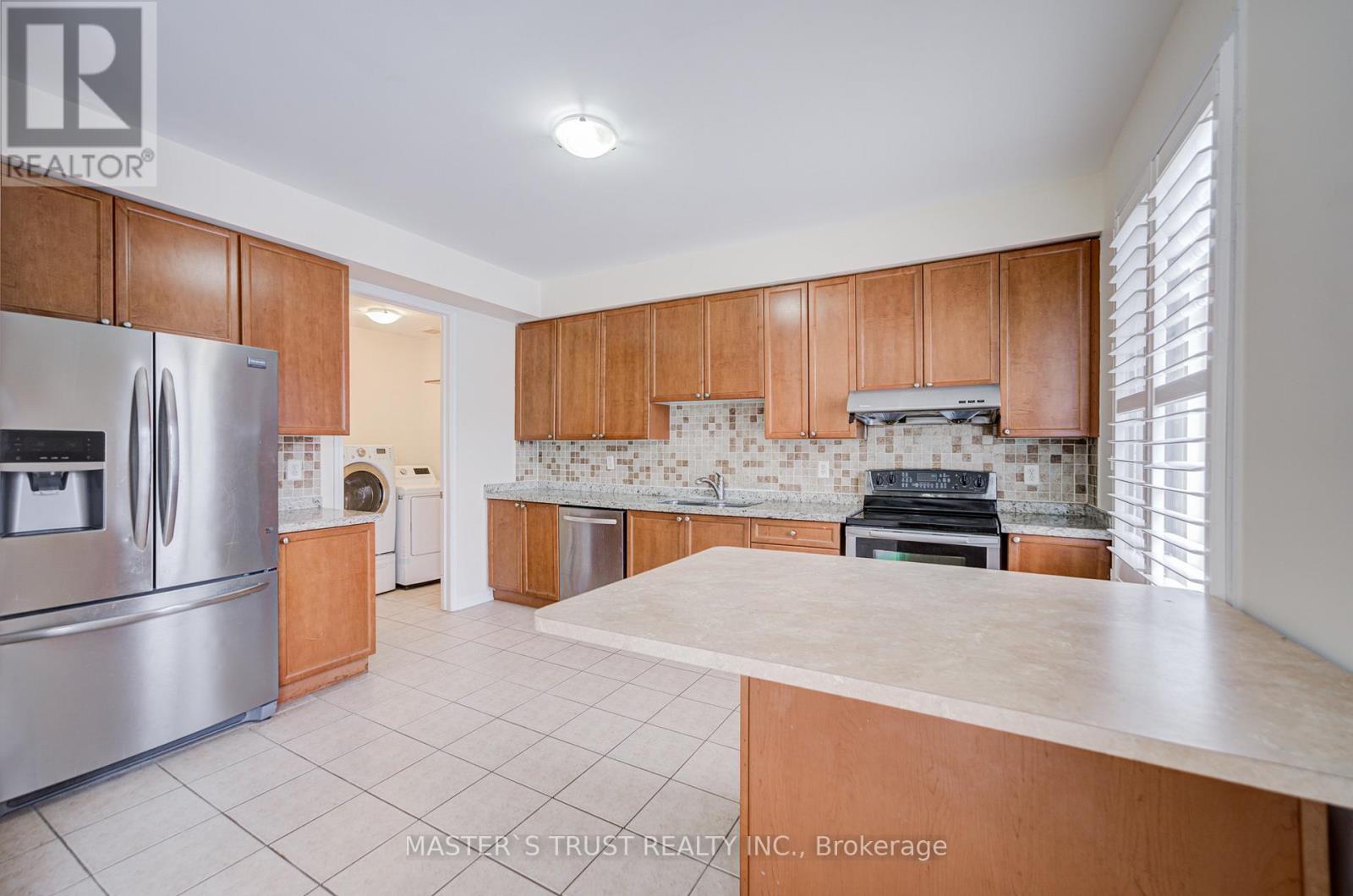 7 Yates Avenue, Toronto, Ontario  M1L 0C6 - Photo 20 - E12635562