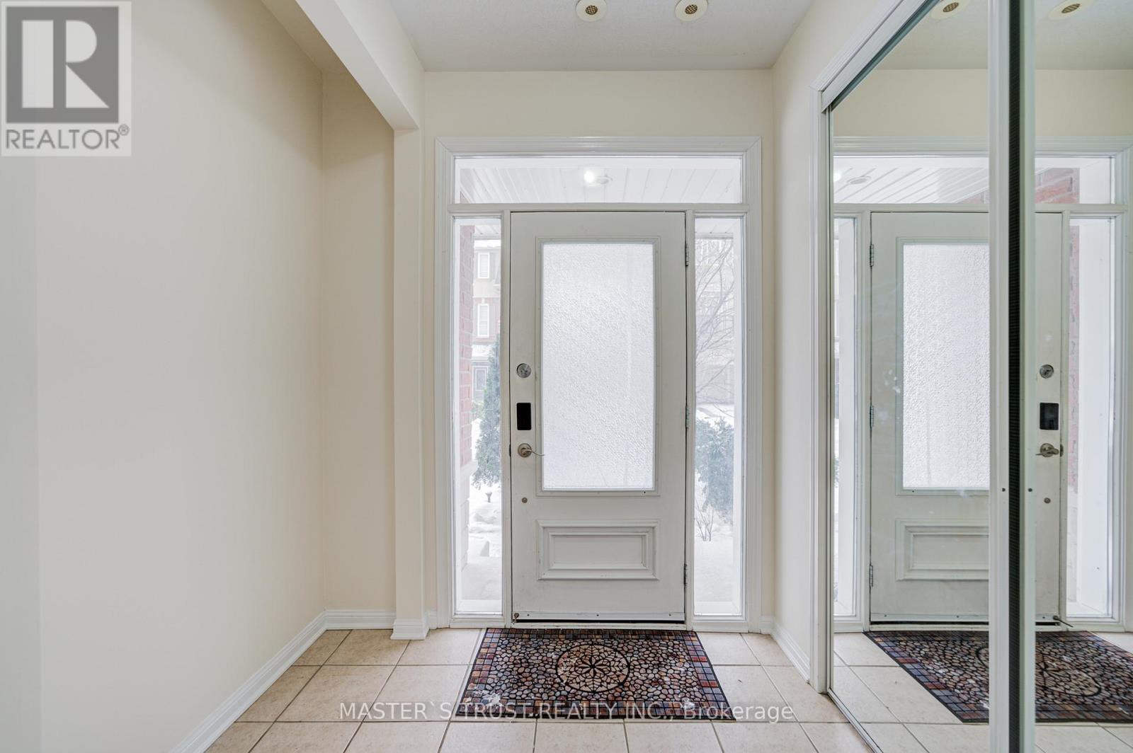 7 Yates Avenue, Toronto, Ontario  M1L 0C6 - Photo 7 - E12635562