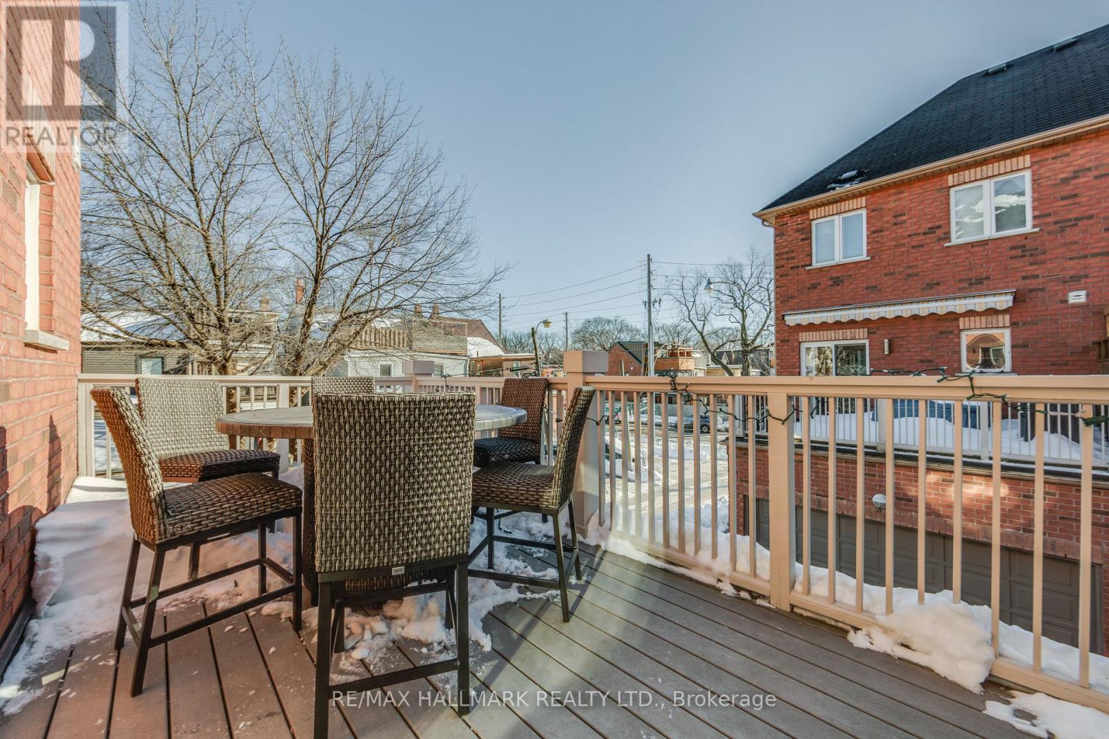 10 Filmic Lane, Toronto, Ontario  M4M 3R1 - Photo 12 - E12635576