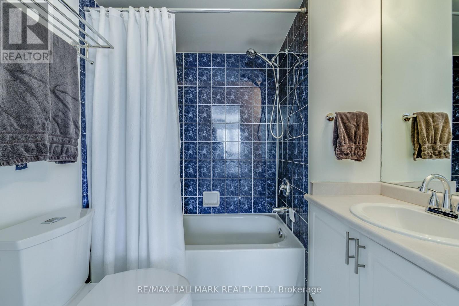 10 Filmic Lane, Toronto, Ontario  M4M 3R1 - Photo 18 - E12635576