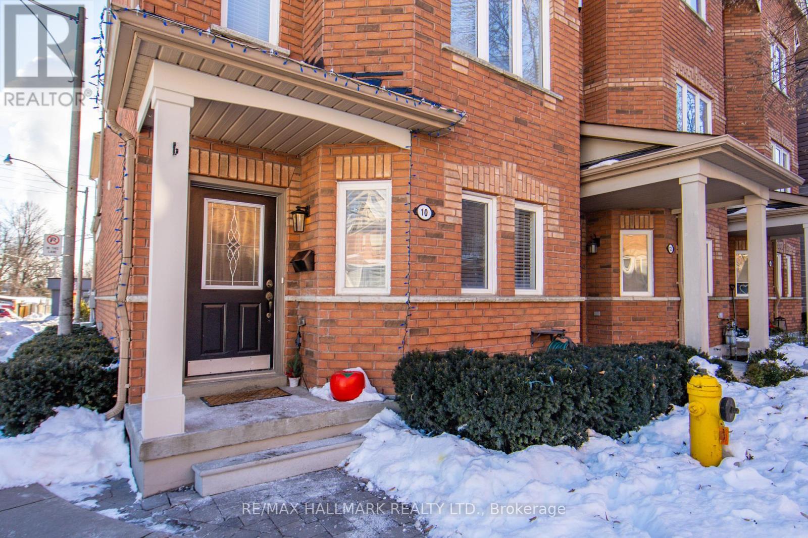 10 Filmic Lane, Toronto, Ontario  M4M 3R1 - Photo 2 - E12635576