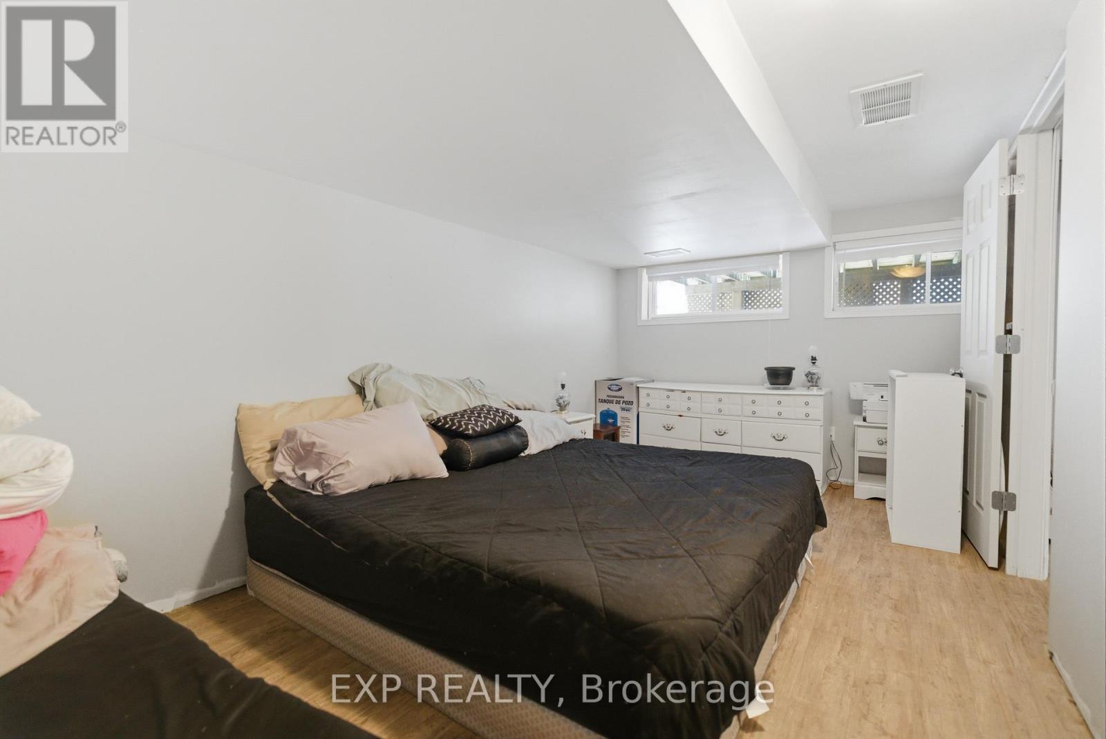 38 Cowans Crescent, Kawartha Lakes, Ontario K0L 2W0 - Photo 20 - X12635578