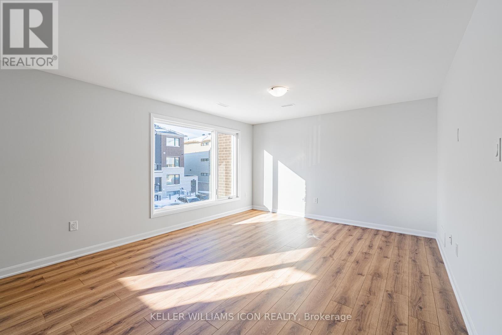 1128 Creekway Private, Ottawa, Ontario  K2T 0S9 - Photo 10 - X12635594