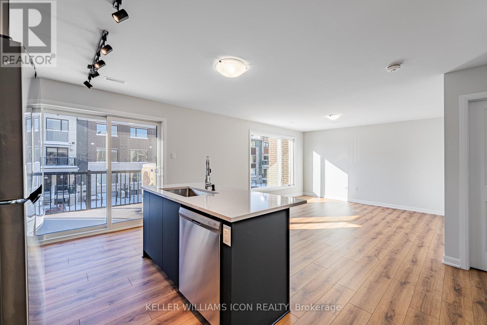 1128 Creekway Private, Ottawa, Ontario  K2T 0S9 - Photo 15 - X12635594