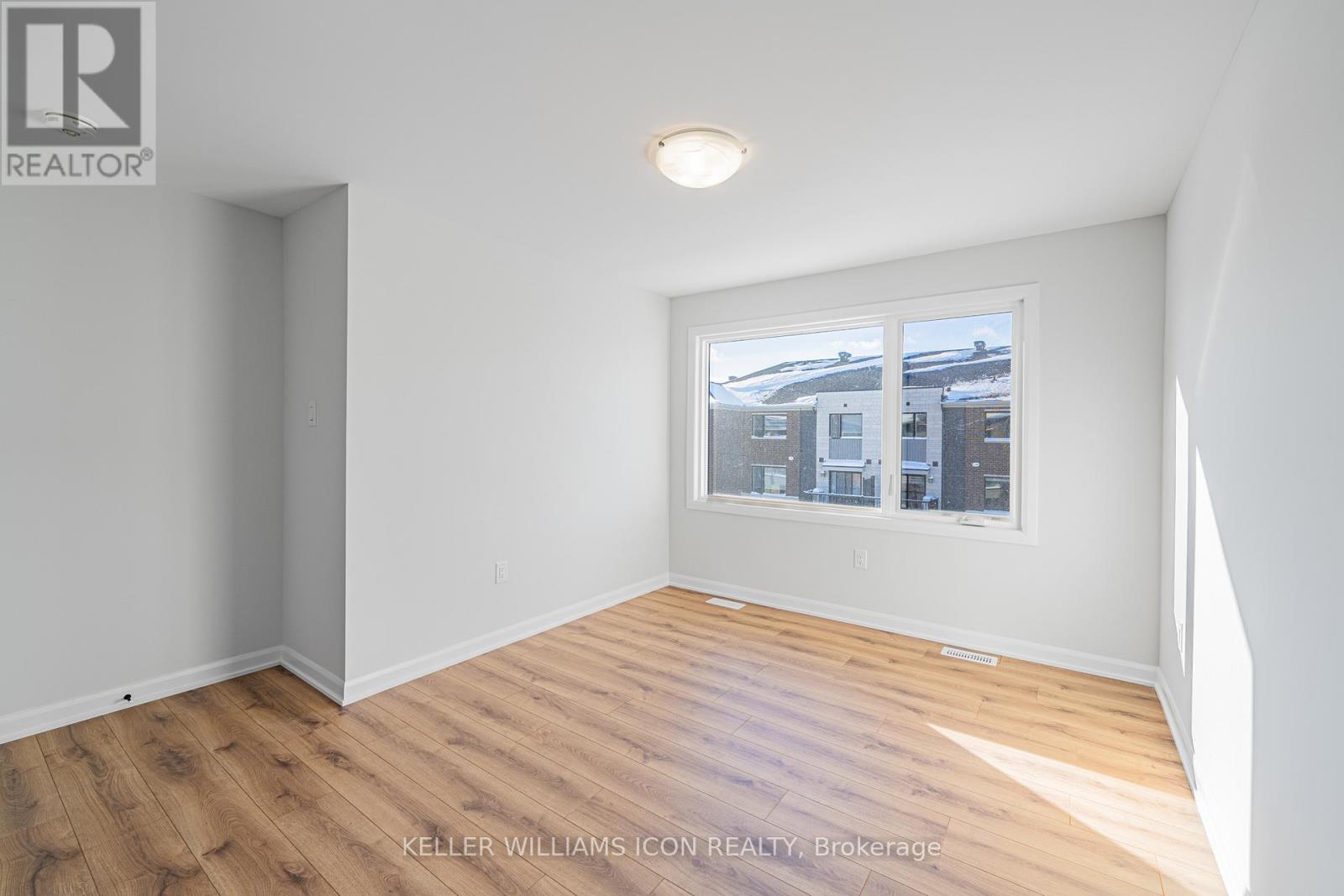 1128 Creekway Private, Ottawa, Ontario  K2T 0S9 - Photo 22 - X12635594