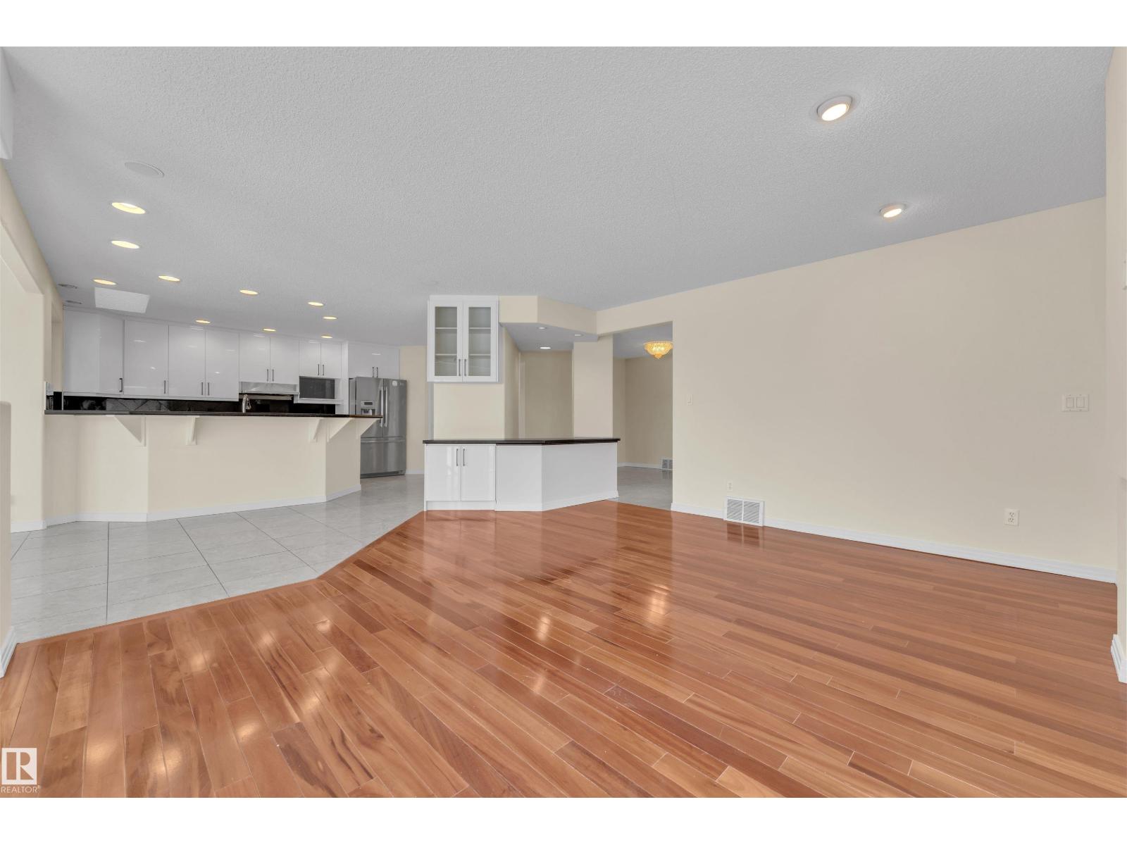 106 Twin Brooks Cove Cv Nw, Edmonton, Alberta  T6J 6T1 - Photo 19 - E4468146