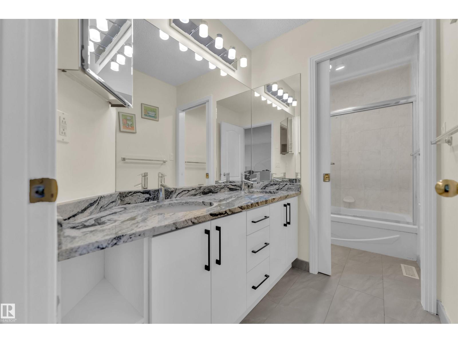 106 Twin Brooks Cove Cv Nw, Edmonton, Alberta  T6J 6T1 - Photo 46 - E4468146