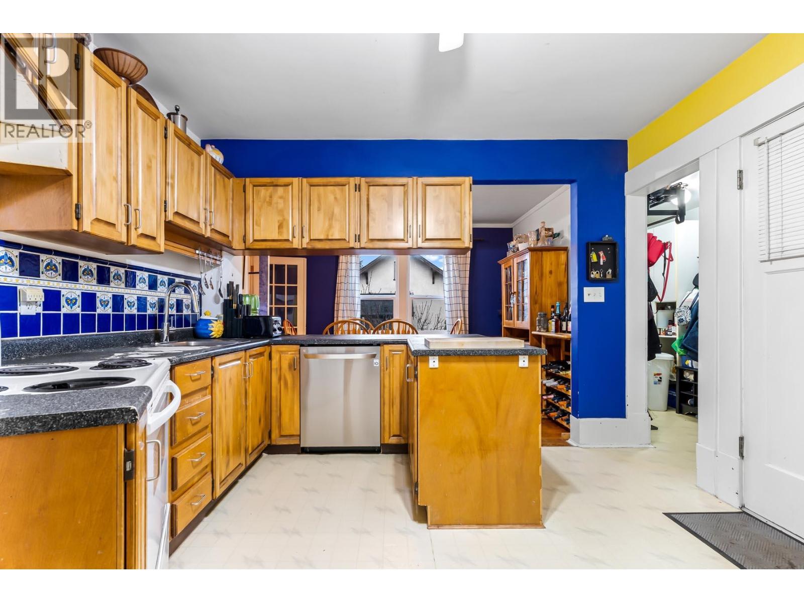 911 Dublin Street, New Westminster, British Columbia  V3M 2Y5 - Photo 5 - R3073944