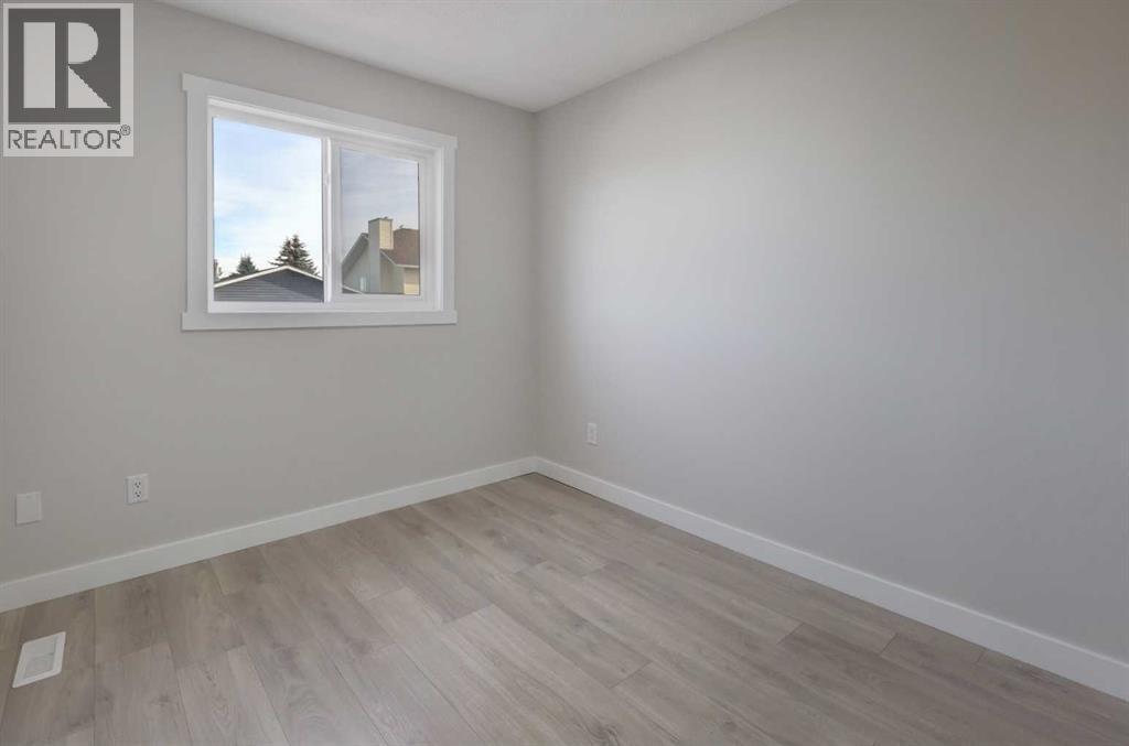 202 Falmere Way Ne, Calgary, Alberta  T3J 2Y1 - Photo 11 - A2264397