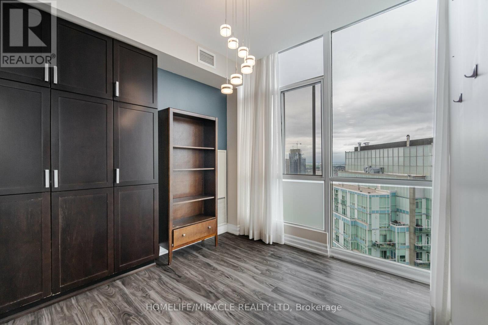 Ph2 - 225 Webb Drive, Mississauga, Ontario  L5B 4P2 - Photo 21 - W12635602