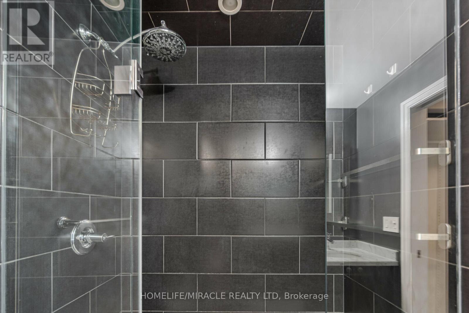 Ph2 - 225 Webb Drive, Mississauga, Ontario  L5B 4P2 - Photo 28 - W12635602