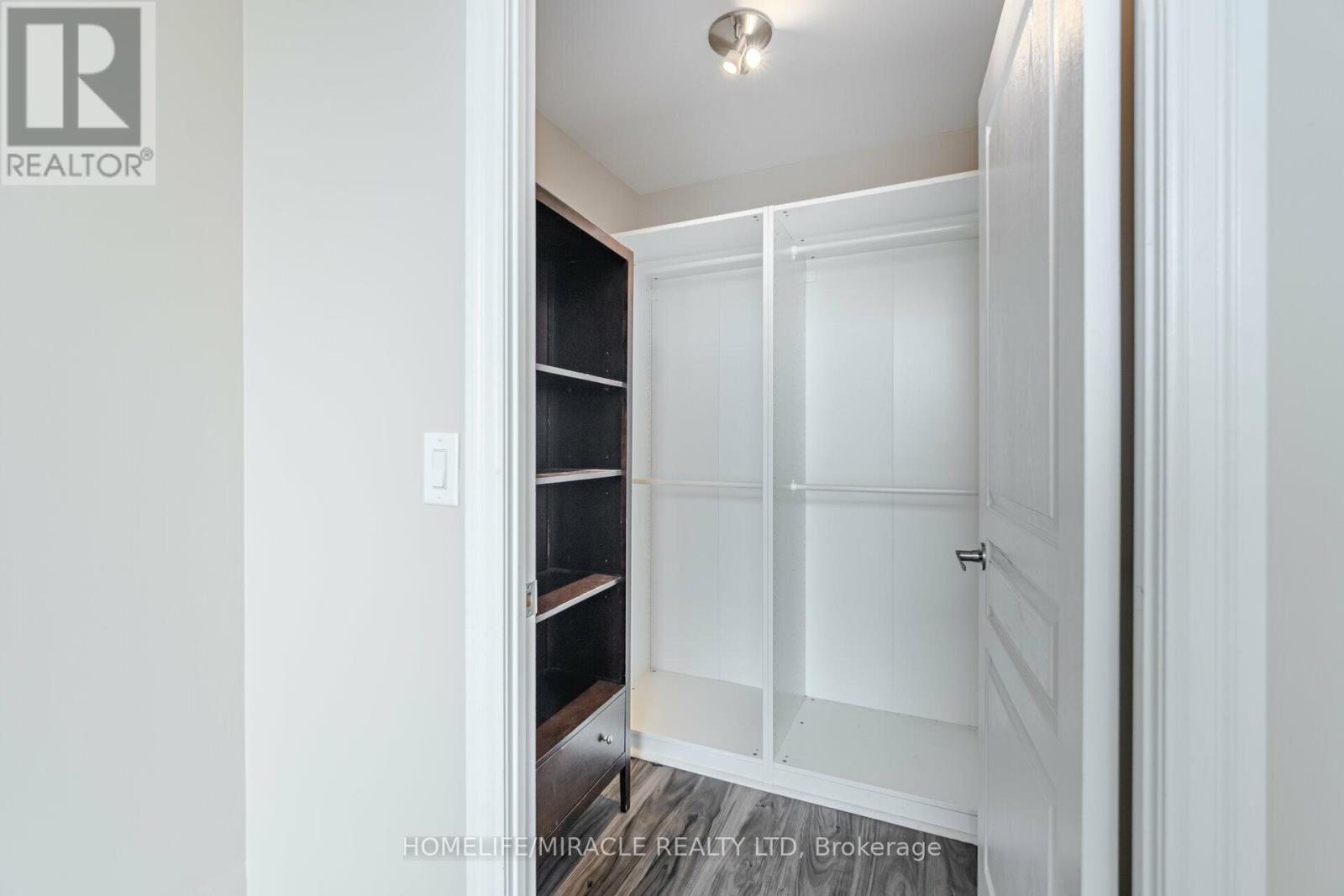 Ph2 - 225 Webb Drive, Mississauga, Ontario  L5B 4P2 - Photo 32 - W12635602