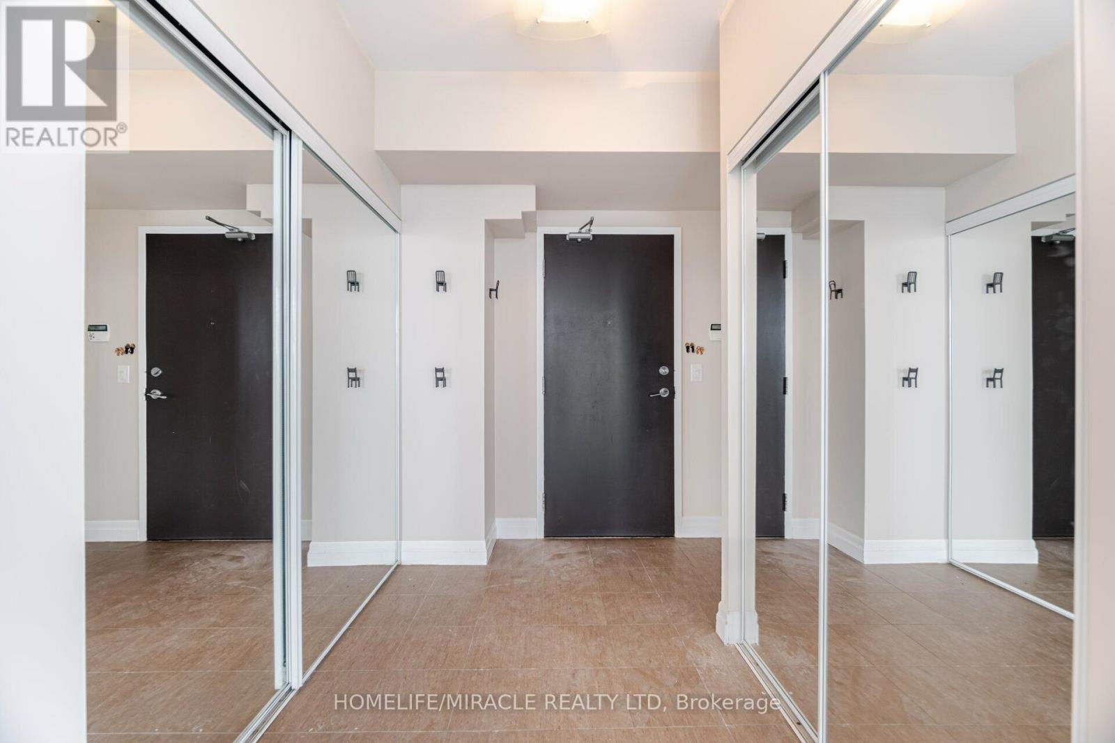 Ph2 - 225 Webb Drive, Mississauga, Ontario  L5B 4P2 - Photo 7 - W12635602